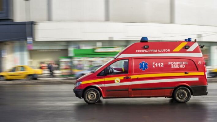 trei autoturisme au fost implicate intr un accident rutier in intersectia de la delfinariu 68cbd3f5e16f8