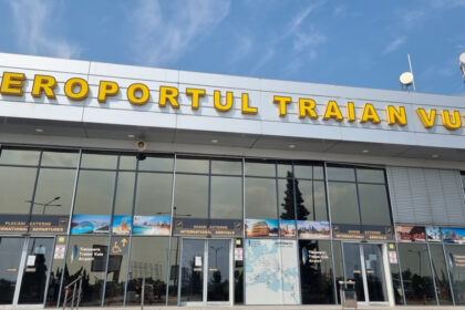 un fost director general al aeroportului international timisoara a fost trimis in judecata si ar fi reinnoit ilegal mandatul 68c7cfae1d45b