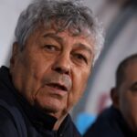 un tricolor a pus mana pe telefon si l a contactat pe mircea lucescu dupa dezamagirea cu canada mi a dat un mesaj 68c9676479bd3