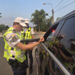 Epidemie de abateri pe șosele: Conducători auto din Cogealac, Saraiu, Viișoara și Negru Vodă, surprinși în timp ce conduceau sub influența alcoolului sau fără permis 3 val de infractiuni rutiere soferi din cogealac saraiu viisoara negru voda au fost prinsi bauti la volan sau fara permis de conducere 68da77c2208f1