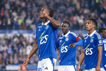 vedeta din ligue 1 a semnat cu chelsea iar fanii l au huiduit si i au cerut sa predea banderola de capitan 68c7c12986bb8