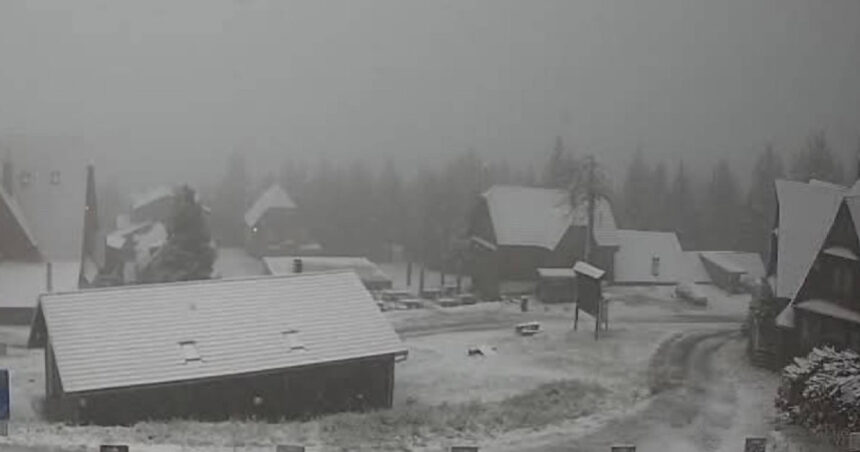 video a nins la munte imagini cu peisaje de iarna in plina toamna in romania 68da44bb97cb4