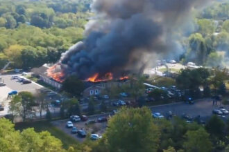 video atac armat la o biserica mormona din michigan mai multe persoane au fost impuscate iar cladirea a fost cuprinsa de flacari 68d972bf63e1a