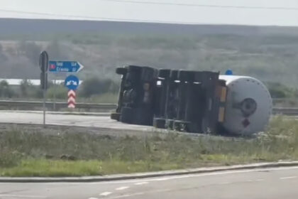 video autocisterna cu metan rasturnata pe dn24a langa barlad traficul este blocat sunt pierderi de gaz isu intervine 68b6f873b6ccf