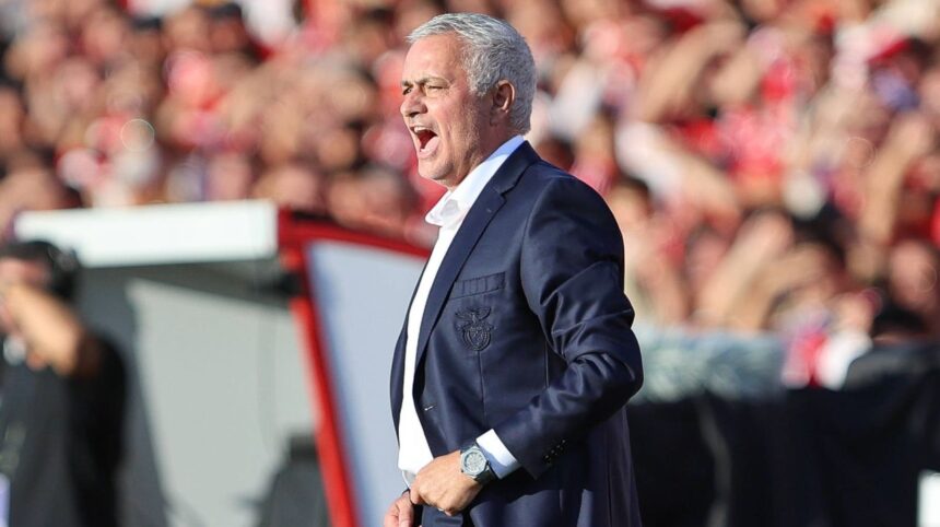 video ce a facut benfica lisabona la primul meci cu jose mourinho pe banca tehnica 68cf051005c37