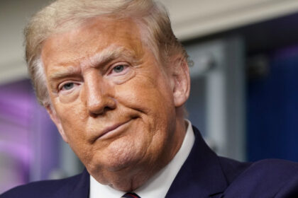 video donald trump insista ca reportajele critice care il vizeaza sunt ilegale libertatea de exprimare nici nu mai intra in discutie 68cedfbcc2b19