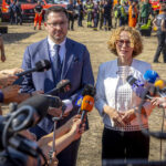 video exercitii nato in bulgaria se simuleaza prabusirea unui tunel peste mai multe masini pentru testarea reactiei salvatorilor 68bfedb7620ed