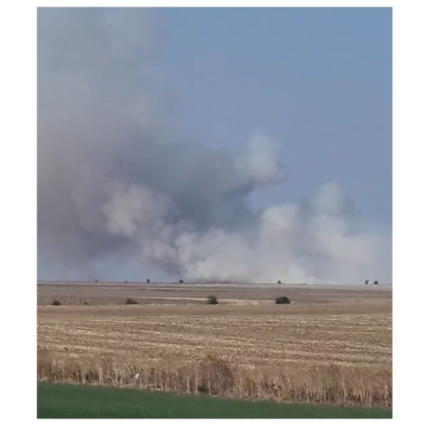 video incendiu pe camp intre topraisar si mereni intervin pompierii din tuzla si constanta 68c03966c0526