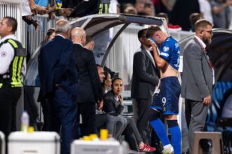 video kosovar adevarat intrat in 85 mijlocasul din superliga a primit doua galbene si a fost eliminat in 901 in preliminarii 68bfdf3dbf3b1