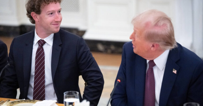 video moment jenant pentru mark zuckerberg la casa alba cand a vrut sa i faca pe plac lui trump scuze dar nu stiam ce cifre va doriti 68beb3422b9f0