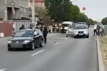 video politistii au dovezi ca rafuiala mortala de la craiova a fost premeditata patru suspecti au fost ridicati de la priveghiul victimei 68c9131f946fa
