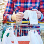 video romanii cu venituri mici vor primi bani pentru alimente cand vor fi incarcate cardurile sociale 68c7b712cf24f