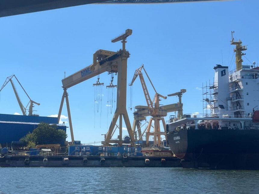 video santierul damen mangalia abandonat de statul roman sindicalistul laurentiu gobeaja nu exista nici o preocupare pentru acest santier desi a fost declarat obiectiv strategic de inte 68cc926db3672