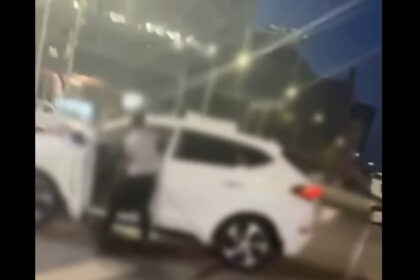 video scandal in trafic in bucuresti un sofer a luat la bataie un alt barbat si pe un tanar care a incercat sa l opreasca 68c0378cdb803