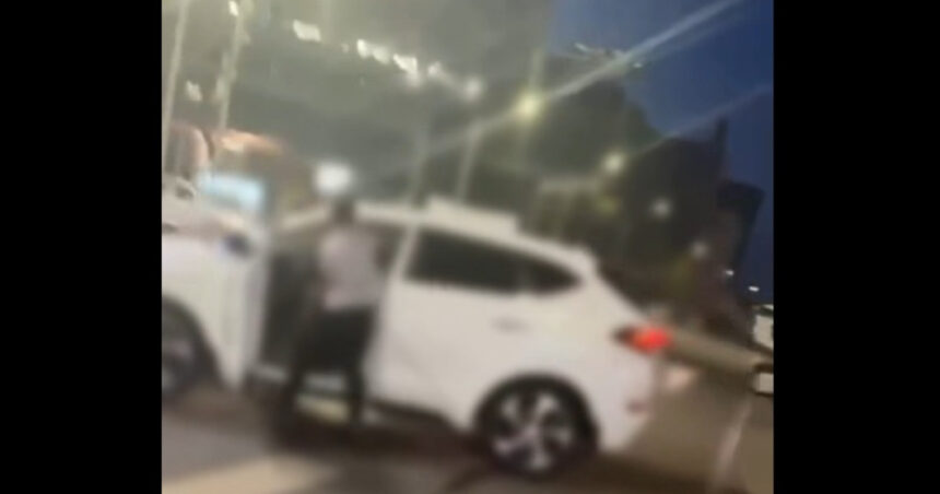 video scandal in trafic in bucuresti un sofer a luat la bataie un alt barbat si pe un tanar care a incercat sa l opreasca 68c0378cdb803