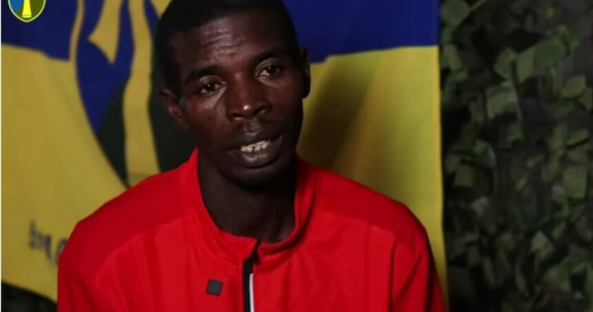 video ucrainenii au capturat un atlet kenyan care lupta de partea rusilor am venit ca turist apoi m au pus sa semnez niste documente 68cae7f25a69a