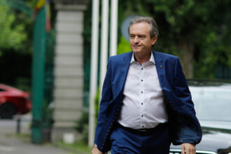 video un magazin satesc detinut de un deputat psd a cumparat o masina de lux ionut pucheanu nu vad unde i problema 68c2dc9e6a20e