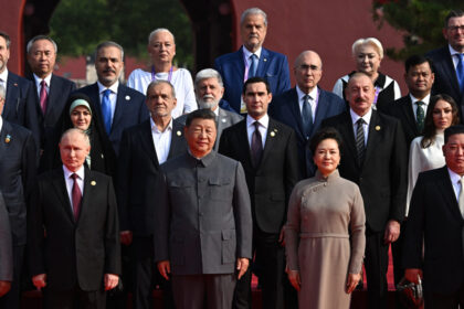 video vizita lui nastase si dancila la beijing canal de comunicare sau lipsa de inteligenta politica explicatiile istoricului armand gosu 68b85950d1840