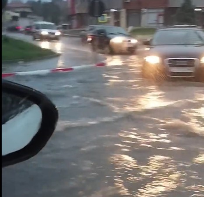vremea se raceste in romania si vin ploile cod galben de averse si vant puternic in mai multe regiuni 68c14b9cb7762
