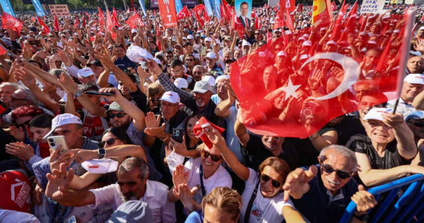 zeci de mii de persoane la o manifestatie a opozitiei la ankara acuza guvernul turc ca submineaza democratia 68c720e6cc2d9