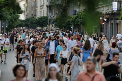 zilele bucurestiului 2025 evenimente in weekend primul spectacol pe apa produs in romania si tururi gratuite cu autobuzele turistice 68cbbd2b794b2