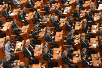 a fost adoptata legea pensiilor private ce romani isi vor putea retrage toti banii integral 68efc46cd8c03