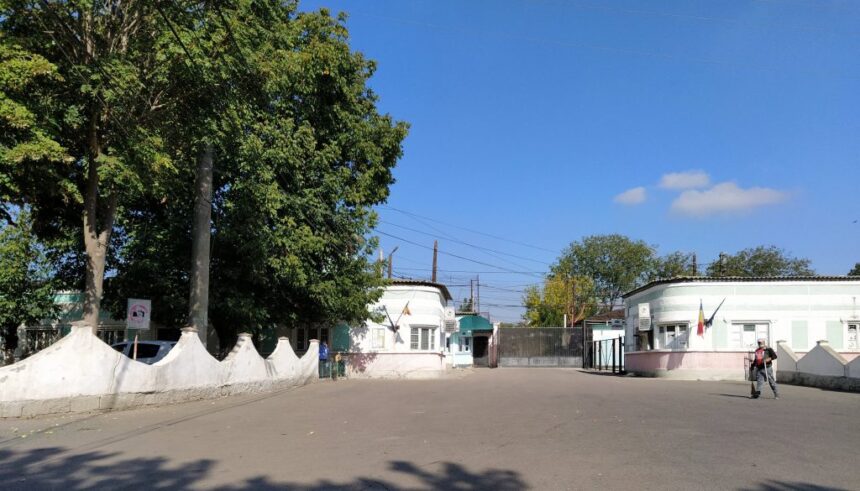 Un constănțean condamnat la 18 ani de închisoare pentru crime în Spania se întoarce acasă pentru a-și ispăși pedeapsa în România. 1 a ucis si a talharit in spania va ispasi pedeapsa in romania un constantean condamnat la 18 ani de inchisoare va fi adus in tara 68f97378a232d