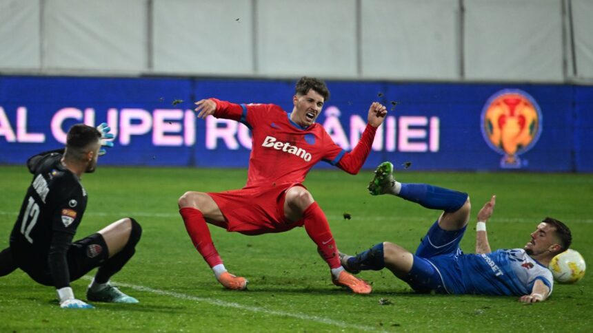 Decizia finală: durata absenței lui David Miculescu în urma accidentării de la meciul cu Gloria Bistrița - FCSB 1 a venit verdictul cat va lipsi david miculescu dupa accidentarea din gloria bistrita fcsb 690357911fc27