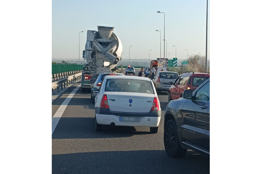 Coliziune pe A2 București - Constanța, în apropierea localității Peștera! Traficul a fost afectat! 1 accident pe autostrada a2 bucuresti constanta in zona localitatii pestera au fost restrictii de trafic 68ef37cc53aa3