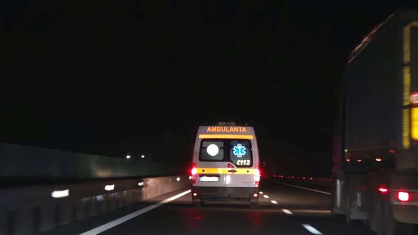 Coliziune pe autostrada A2: impact între două microbuze 1 accident rutier pe autostrada a2 doua microbuze s au ciocnit 6904f8a22ce84