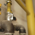Alarmă în Mioveni: mirosul de gaz duce la întreruperea alimentării pentru 176 de blocuri. Care este sursa problemei? 3 alerta in mioveni dupa semnalarea unui miros de gaz furnizarea pentru 176 de scari de bloc sistata care ar fi cauza incidentului 68fb44ba965e2