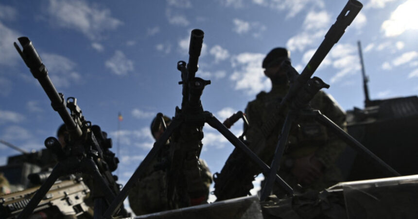 Franța promite o apărare solidă pe flancul estic, în urma retragerii a sute de soldați americani din România 1 apararea flancului estic va ramane robusta da asigurari franta dupa ce sua au anuntat retragerea a sute de militari din romania 69028508acb7f