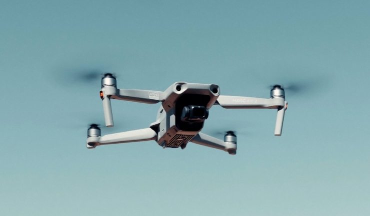Dronele vor descoperi casele nedeclarate începând de anul viitor! 1 casele nedeclarate ar putea fi identificate cu drone incepand de anul viitor 68dd5e65381df