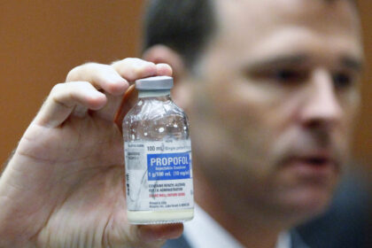 ce este propofol anestezicul gasit in camera unde a murit doctorita din buzau medicamentul cauza decesului lui michael jackson 69023eaa08d86