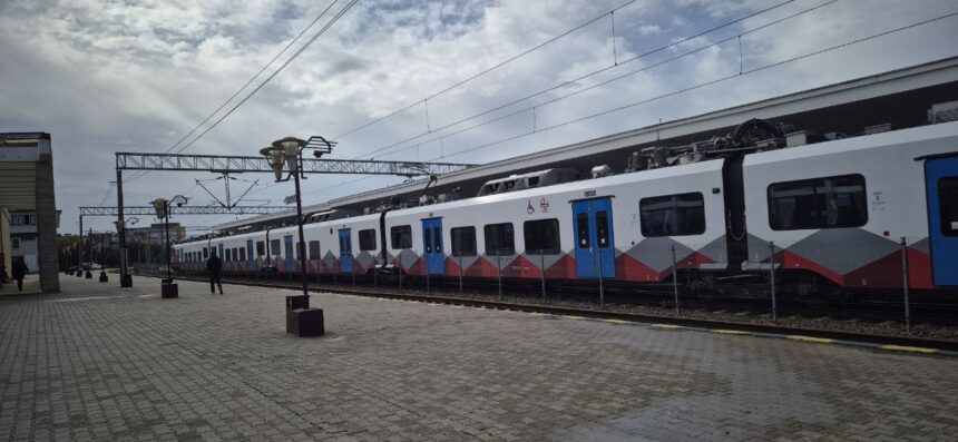CFR Călători aduce vești esențiale pentru pasageri: află programul trenurilor în noaptea de 25 spre 26 octombrie! 1 cfr calatori anunt important pentru calatori vezi cum vor circula trenurile in noaptea de 25 spre 26 octombrie 68f9e7070fd5c