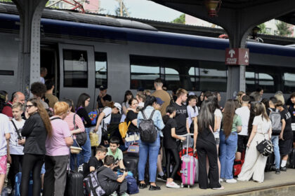 circulatia trenurilor cfr calatori a fost reluata dupa ce s a ajuns la un acord privind plata datoriilor 68f85936aa55e