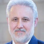 Marius Lazurcă își extinde atribuțiile: de la politica externă la consilierea în domeniul securității naționale 5 consilierul prezidential pentru politica externa marius lazurca a devenit consilier si pentru securitate nationala 69049452c360d