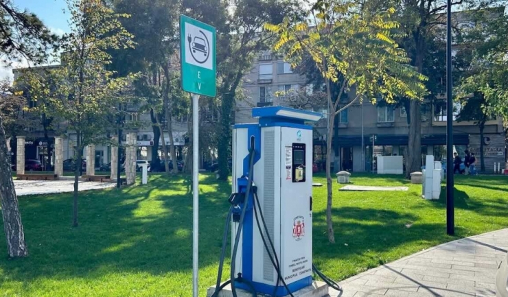 Constanța îmbrățișează viitorul: 18 puncte de încărcare pentru mașini electrice devin operaționale! 1 constanta 18 statii de incarcare pentru vehicule electrice au fost puse in functiune 68fa312578f52
