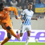 Decizie surprinzătoare! Arbitrul a observat o oportunitate crucială pentru Universitatea Craiova în ultimele clipe ale meciului 2 decizie inedita arbitrul a vazut si universitatea craiova putea da lovitura in ultimele minute 68fa9bed6c588
