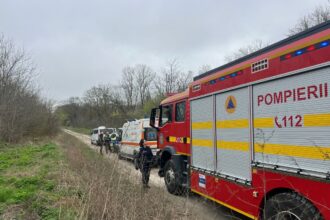 descoperire socanta in padure doi tineri au fost gasiti impuscati intr un automobil 68f9e37f0cb9d