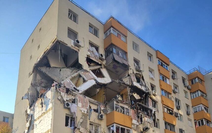 Distrigaz reactivează livrările de gaz pe Calea Rahovei! Ce măsuri se iau pentru clădirile din jurul locului exploziei? 1 distrigaz porneste din nou robinetul cu gaze de pe calea rahovei ce se intampla cu blocurile din apropierea zonei exploziei 68fba20b428b9