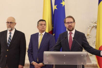 Dominic Fritz: O alianță cu interese divergente – aspir la o viziune unificată 4 dominic fritz este o coalitie in care sunt si forte care isi doresc mai degraba pastrarea privilegiilor mi as dori o viziune comuna 690268dbf1b01