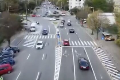 doua scuaruri mediane noi amenajate pe strada soveja din constanta 68f9029c2378f