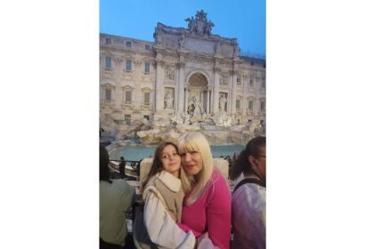 elena udrea momente speciale la roma alaturi de fiica ei vezi ce i au transmis internautii 6904c06396ec0