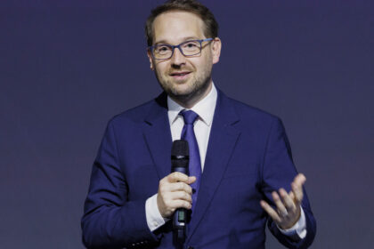 exclusiv dominic fritz mi se pare ca am ajuns la un ritual in care psd tot ameninta cu iesirea de la guvernare 68f8fce3eef8e