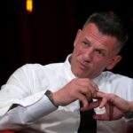 Emilian Dolha, apreciat de o legendă a fotbalului: "Toată lumea îl cunoaște pe el, pe mine nu mă știe nimeni" 5 exclusiv emilian dolha recunoscut si imbratisat de un star al fotbalului toata lumea il stie pe el pe mine nu ma stie nici dracu 6903d99918a0b