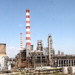 Foc și poluare la rafinăria Petrotel Lukoil din Ploiești: Detalii despre sănătatea victimei și efectele asupra ecologiei locale 3 explozia de la rafinaria petrotel lukoil din ploiesti care este starea barbatului ranit si impactul incidentului asupra mediului 68f72d12aaed8
