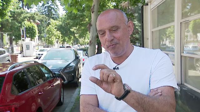 Florin Prunea l-a certat pe un fotbalist de la Universitatea Craiova: „Declinul e de neînțeles. Îl privesc și-mi amintește de Louis Munteanu” 1 florin prunea a mustrat un jucator de la universitatea craiova caderea e inexplicabila ma uit la el si l vad pe louis munteanu 68fb0fc334824