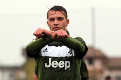 fostul coleg al lui cristiano ronaldo de la juventus lucreaza la o firma de constructii 68fa2b128a35b