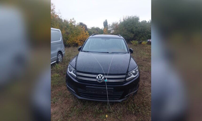 Mașină de aproximativ 12.000 de euro, în căutare de confiscare în Olanda, găsită la Ostrov 1 foto autoturism de circa 12 000 de euro cautat in olanda pentru confiscare descoperit la ostrov 68ee063eecf52